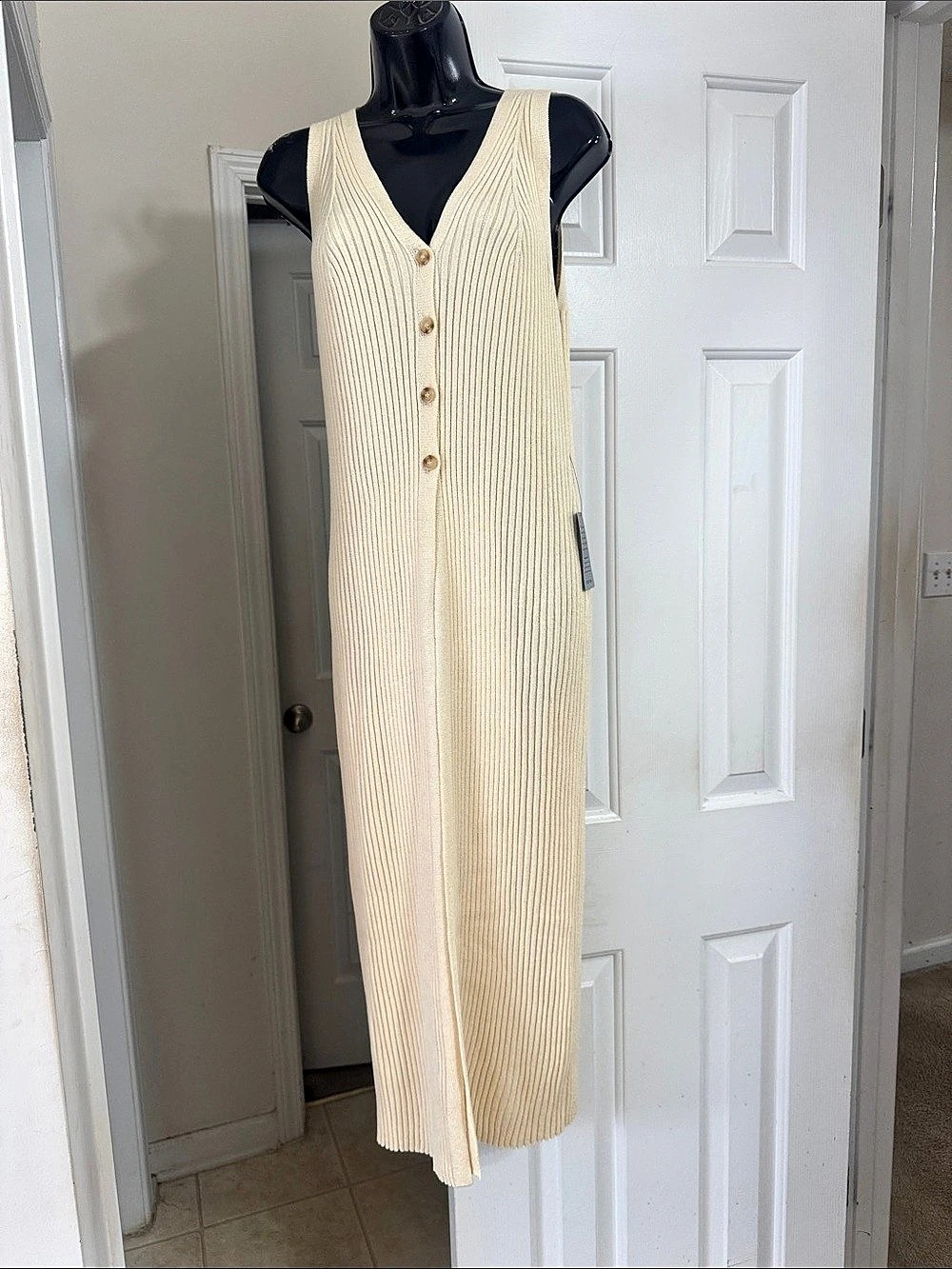 ASTR Ribbed Midi Dress in Cream Size Large NWT